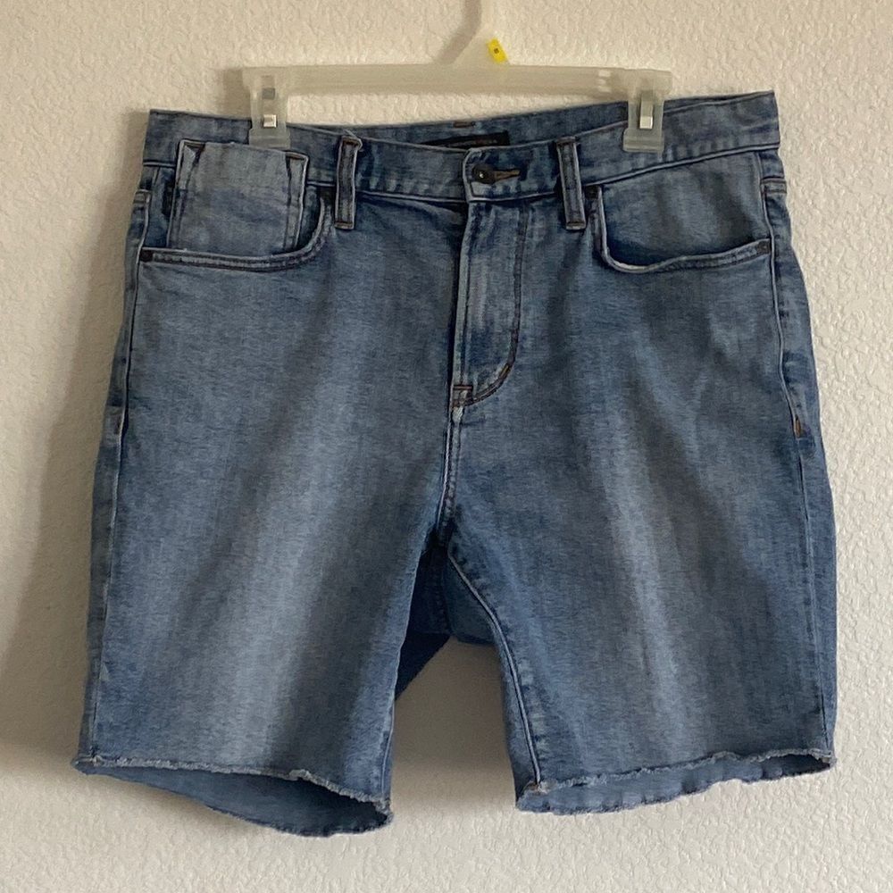 JOHN VARVATOS Men’s BOWERY Slim Straight Cut Off Jeans Shorts Size 34